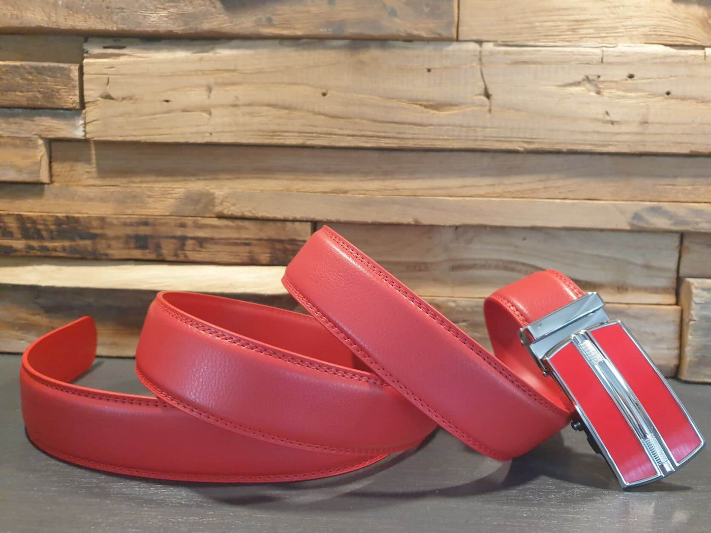 WooDuck - Model 5 - red leather